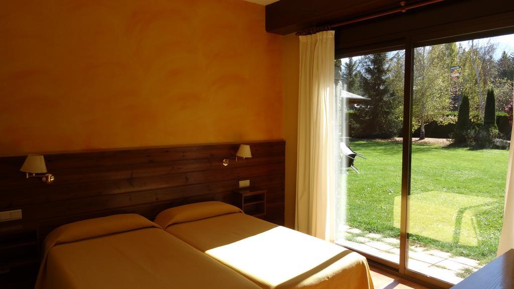 Hotel Pla Del Pi Prats I Sansor Quarto foto