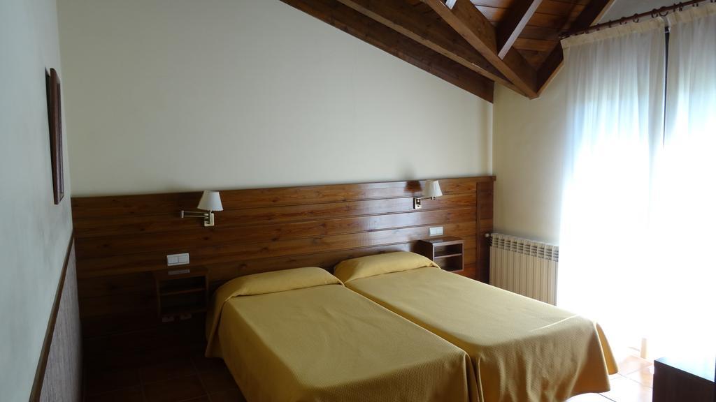 Hotel Pla Del Pi Prats I Sansor Quarto foto